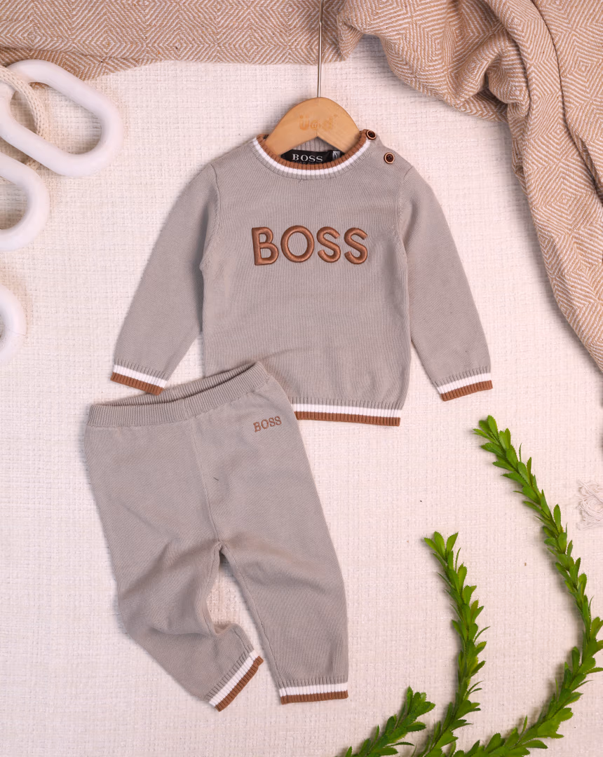 طقم boss صوف  - Color رمادي 