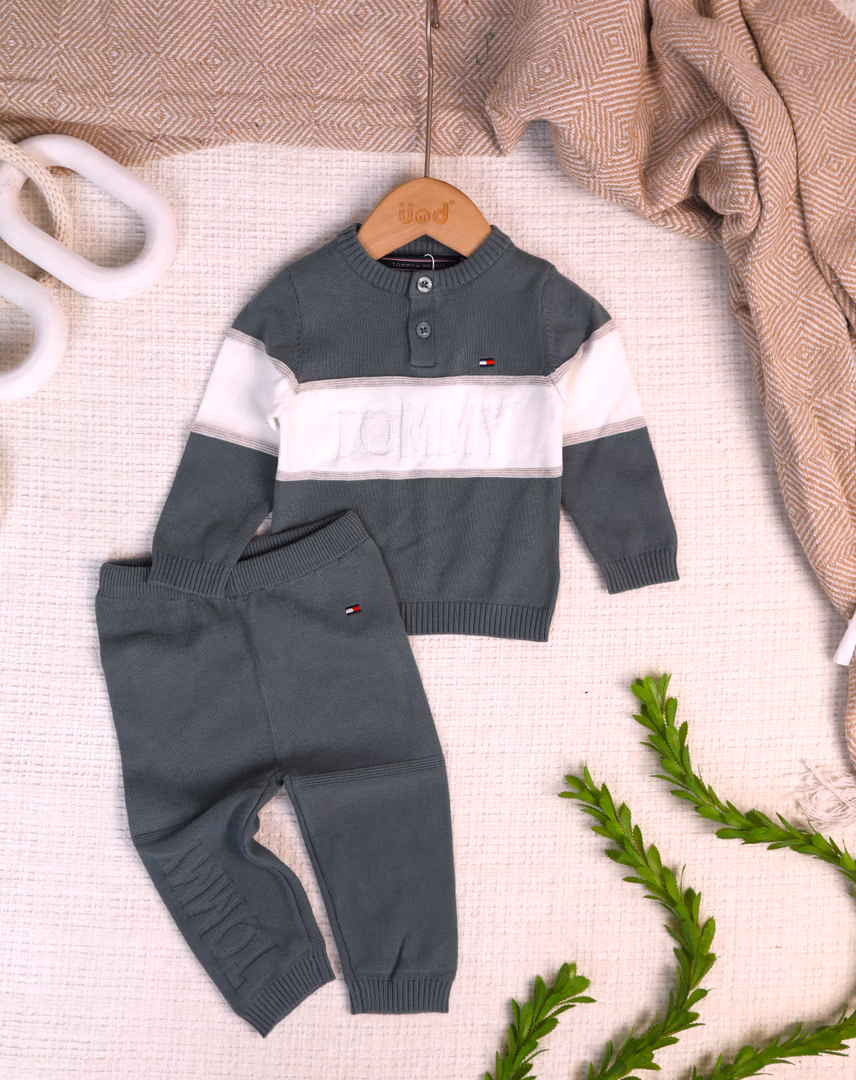 طقم TOMMY صوف  - Color تركواز 
